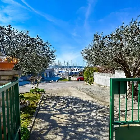 Jasmine * Biograd na Moru